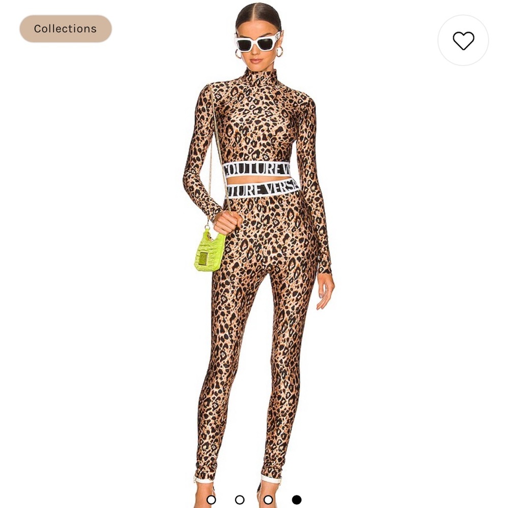 🔥🔥SOLD BNWT VERSACE JEANS COUTURE TOP SZ 40 SOLD 🔥🔥